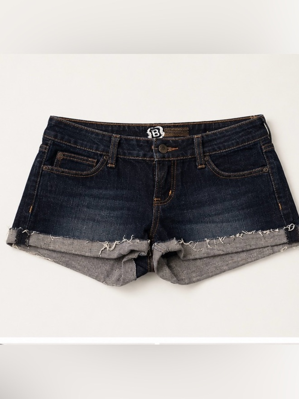 NWOT Bullhead denim shorts- size 7